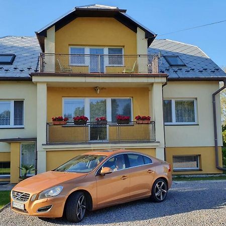 Apartmany Anna Bešeňová Eksteriør billede