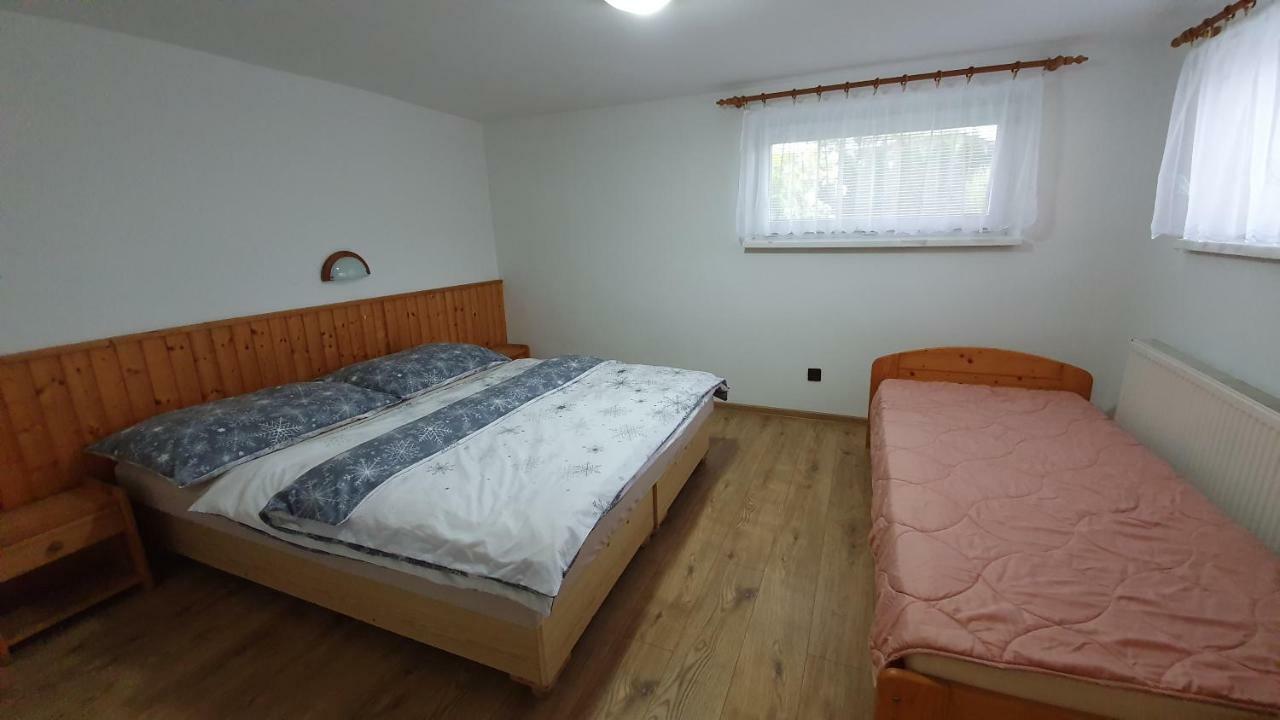 Apartmany Anna Bešeňová Eksteriør billede